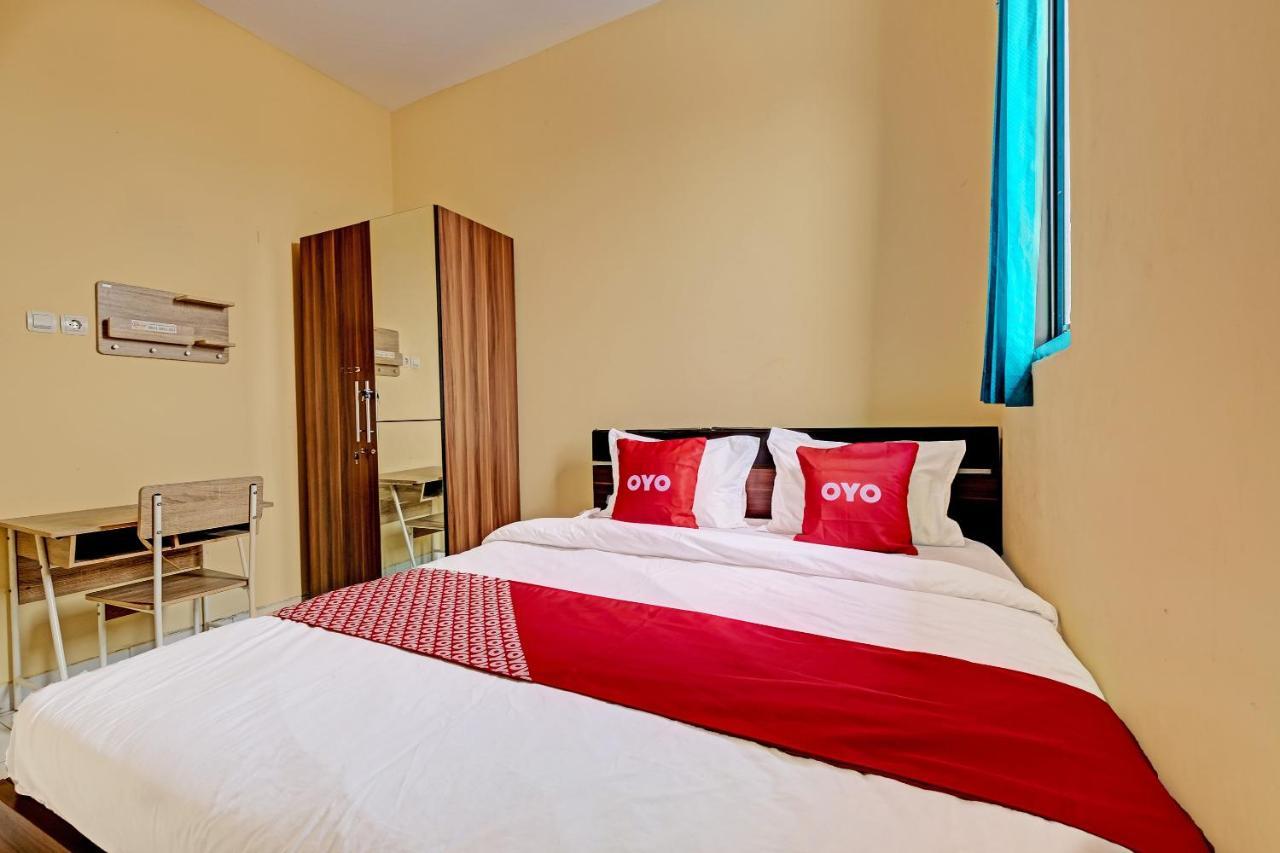 Oyo 91532 Malioboro Guesthouse ยอกยาการ์ตา ภายนอก รูปภาพ